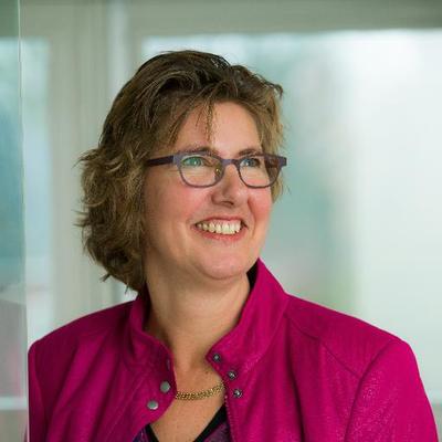 Cora van der Put, arbeidsmediator Eindhoven en Waalre bij Van Opstal & Partners